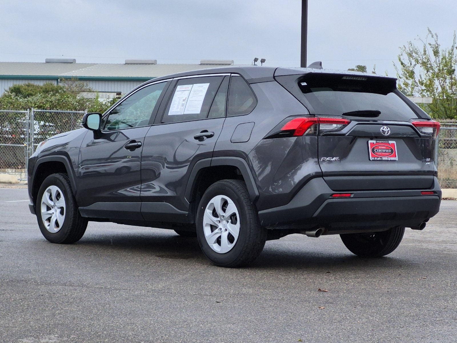 Used 2025 Toyota RAV4 LE AWD/4WD image 3