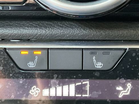 Used 2025 Nissan Sentra SR FWD image 25