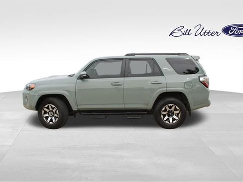 Used 2023 Toyota 4Runner TRD Off-Road Premium w/ Moonroof Package AWD/4WD image 7