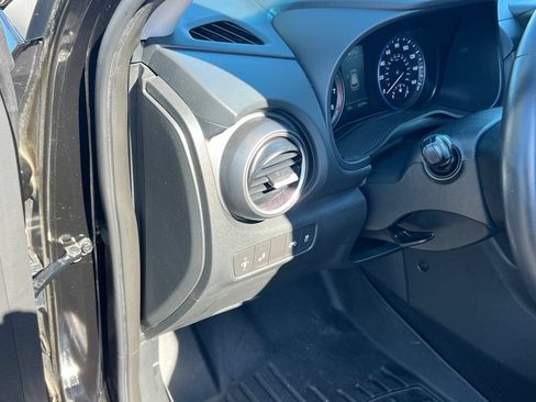 Used 2021 Hyundai Kona SEL AWD/4WD image 14