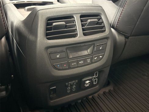 Used 2021 Honda Pilot Black Edition image 35