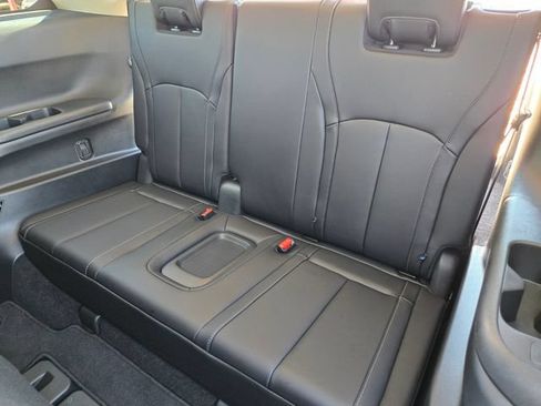 Certified 2025 INFINITI QX60 Pure AWD/4WD image 22