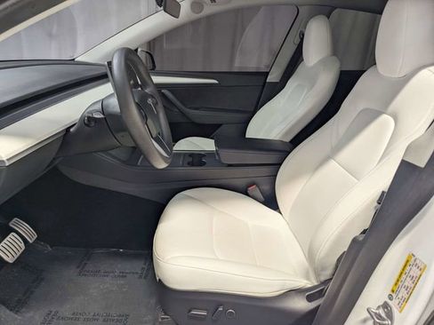 Used 2023 Tesla Model Y Performance AWD/4WD image 10