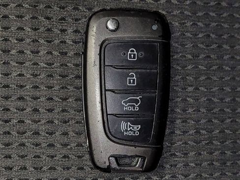 Used 2019 Hyundai Santa Fe SE FWD image 32