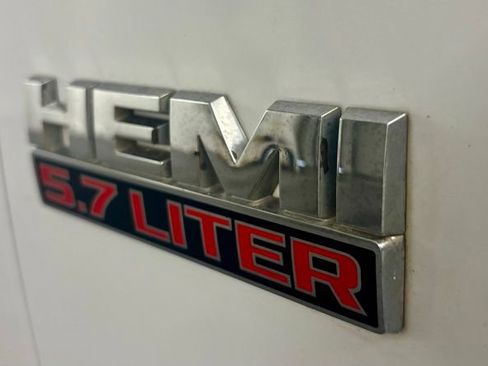Used 2020 RAM 1500 Tradesman w/ Chrome Appearance Group RWD image 35