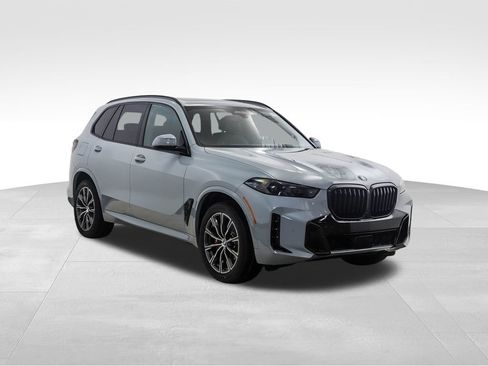 New 2026 BMW X5 xDrive40i w/ Executive Package image 7