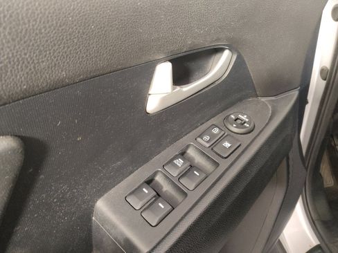 Used 2016 Kia Sportage LX AWD/4WD image 27