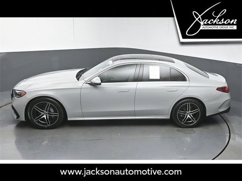 Used 2025 Mercedes-Benz E 350 Sedan image 46