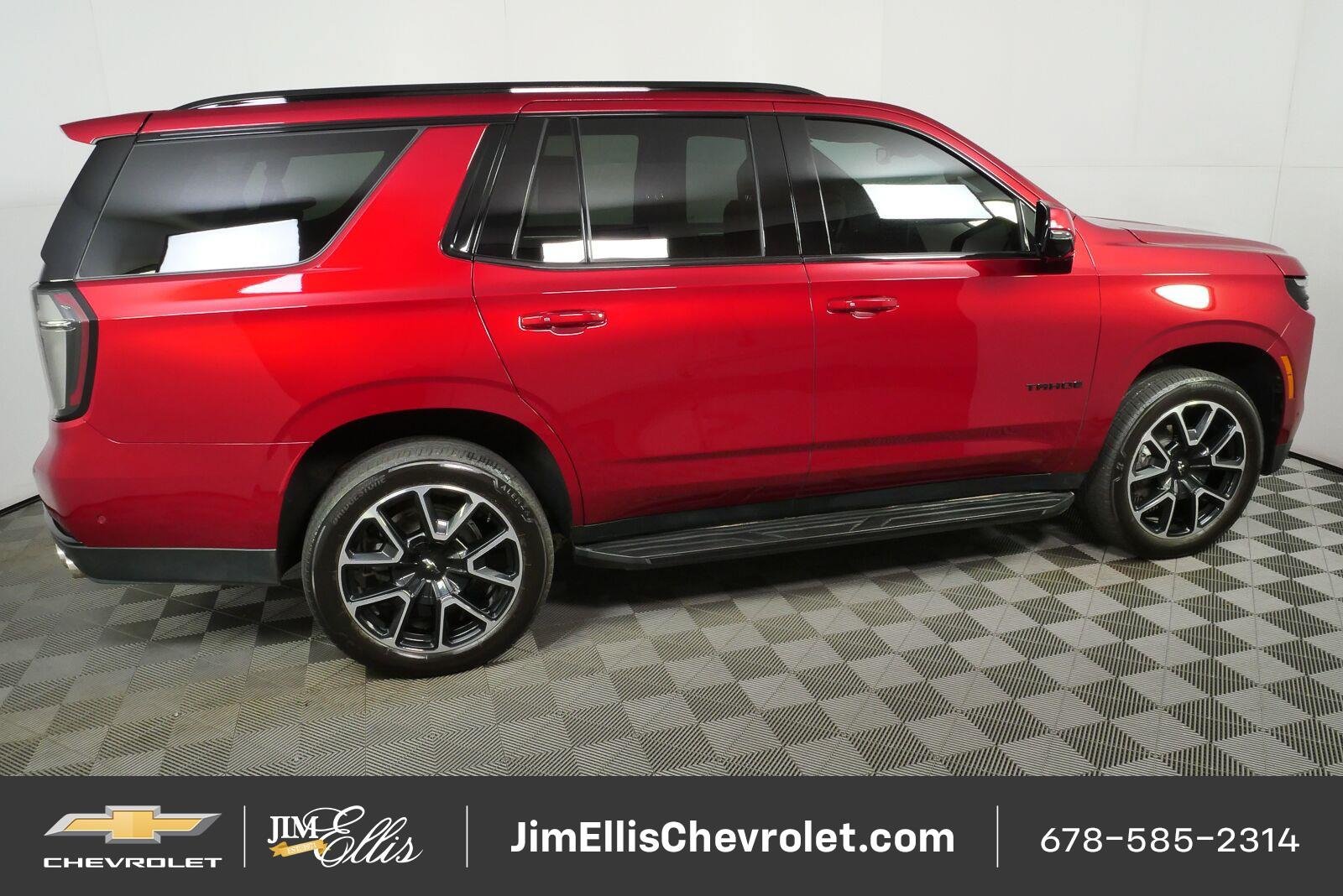 Used 2025 Chevrolet Tahoe RST w/ Comfort Package AWD/4WD image 2