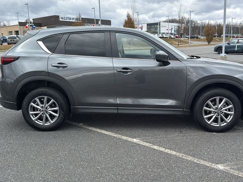 Used 2022 MAZDA CX-5 AWD 2.5 S w/ Preferred Package image 4