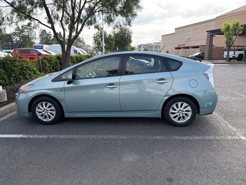Used 2015 Toyota Prius Prime Plug-In Hybrid FWD image 15