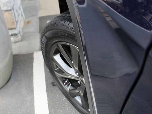 Used 2017 Hyundai Santa Fe Sport FWD image 34