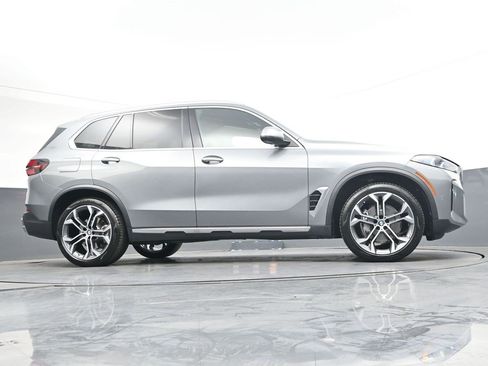 Used 2026 BMW X5 sDrive40i w/ Climate Comfort Package RWD image 30