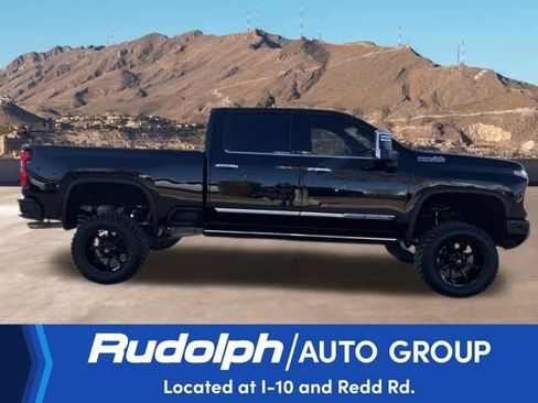 Used 2024 Chevrolet Silverado 2500 High Country w/ High Country Premium Package image 6