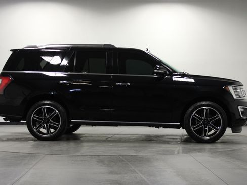 Used 2020 Ford Expedition Limited w/ Special Edition Package RWD image 3