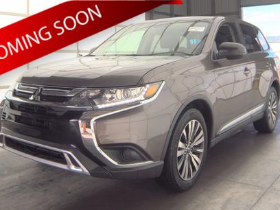 Used 2019 Mitsubishi Outlander ES