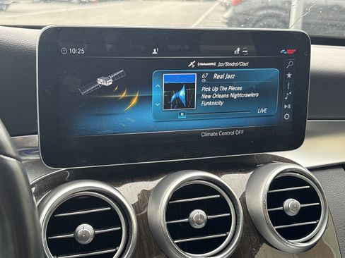 Used 2020 Mercedes-Benz C 300 4MATIC Sedan image 23