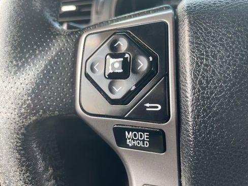 Used 2014 Toyota 4Runner Limited image 20