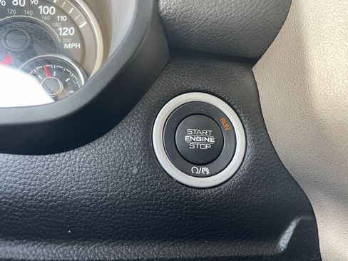 Used 2022 RAM 1500 Laramie image 32