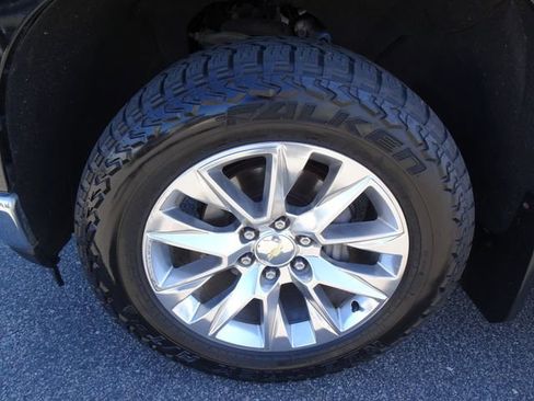 Used 2020 Chevrolet Silverado 1500 LTZ image 40