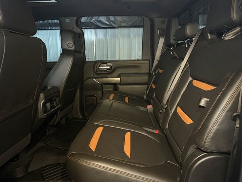 Used 2020 GMC Sierra 2500 AT4 w/ AT4 Premium Package AWD/4WD image 5