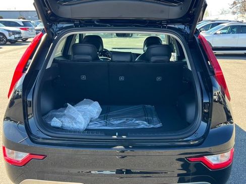 New 2026 Kia Niro Wind FWD image 12