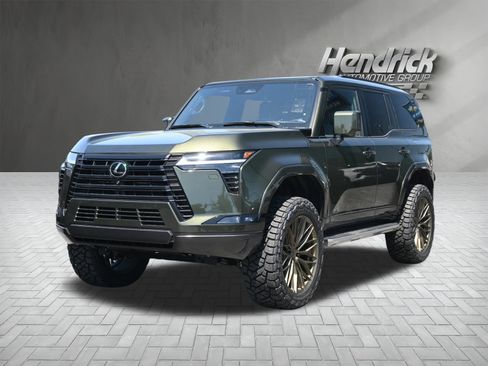 Used 2025 Lexus GX 550 w/ Accessory Package (Z1) image 7