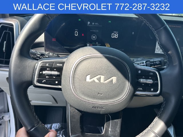 Used 2025 Kia Sorento EX w/ Panoramic Sunroof Package AWD/4WD image 19