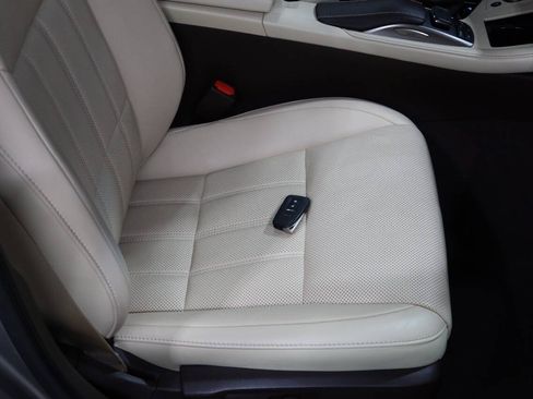 Used 2018 Lexus ES 350 w/ Luxury Package w/Wood Trim FWD image 26