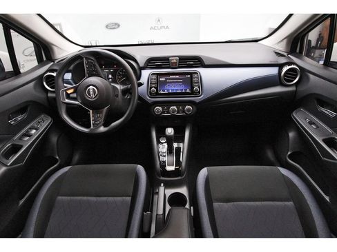 Used 2025 Nissan Versa SV w/ Trunk Package FWD image 9