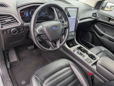 Used 2023 Ford Edge SEL AWD/4WD image 10