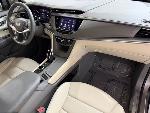 Certified 2022 Cadillac XT5 Premium Luxury image 47