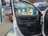 Used 2017 Chevrolet Traverse LT image 6