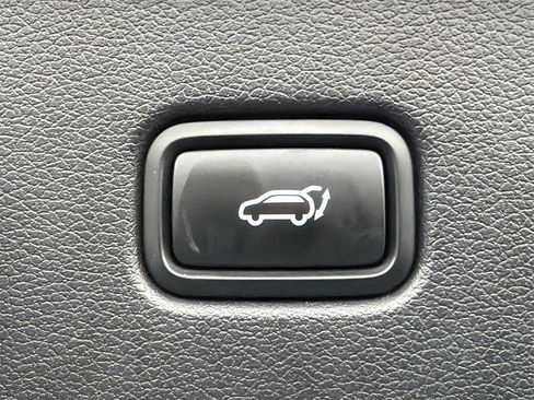 Used 2024 Hyundai Palisade Calligraphy image 19