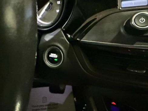 Used 2019 Buick Envision Essence FWD image 19
