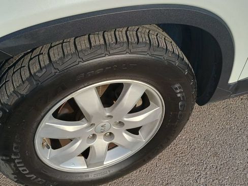 Used 2012 Kia Sorento LX w/ Convenience Pkg FWD image 35