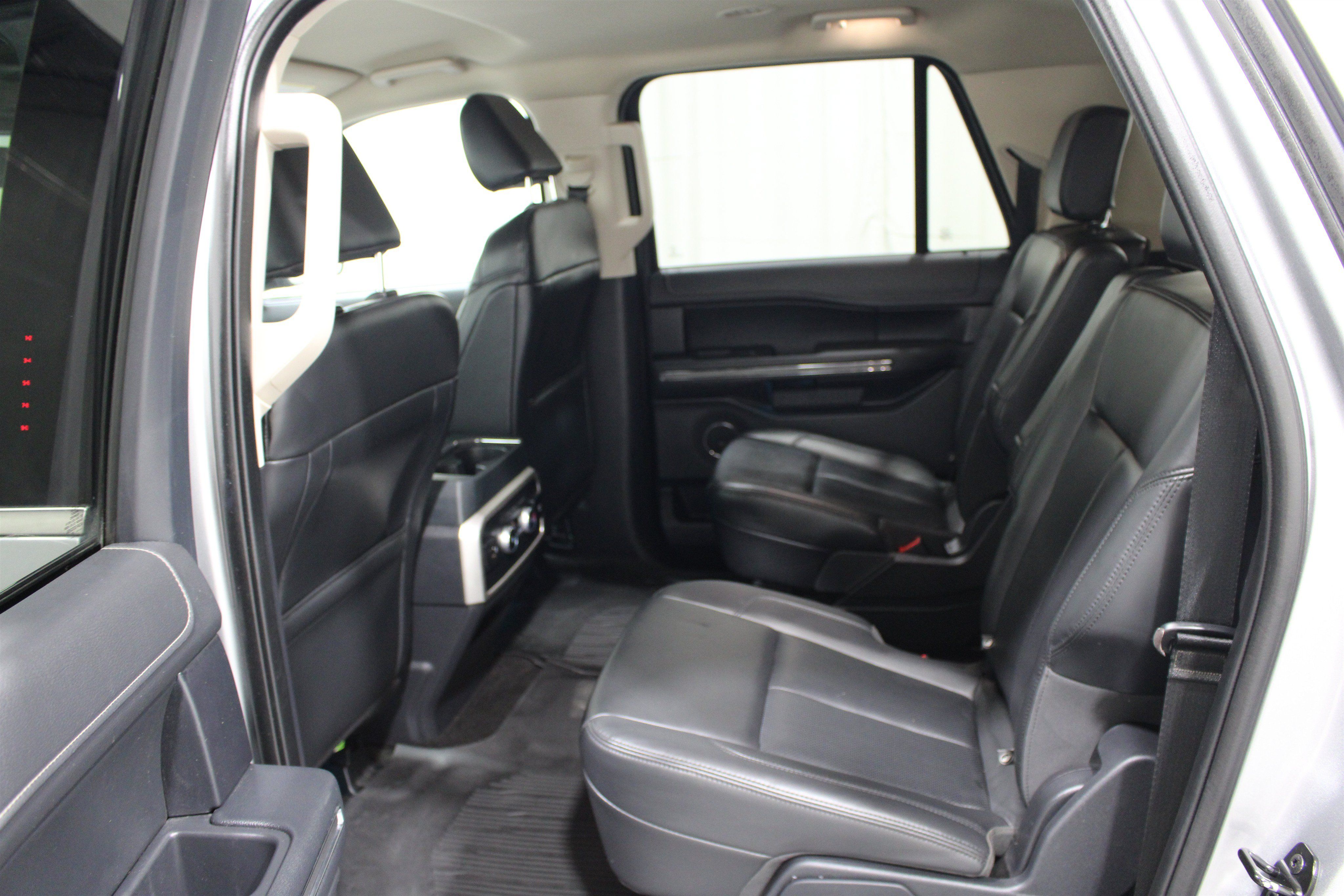 Used 2022 Ford Expedition Max XLT AWD/4WD image 21