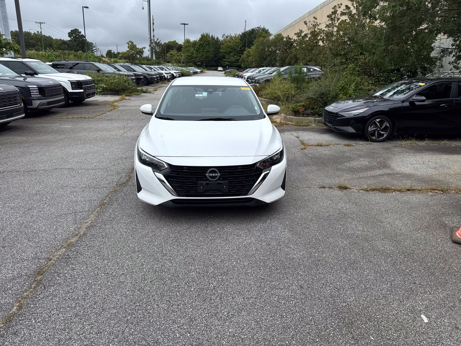 Used 2024 Nissan Sentra SV FWD image 7