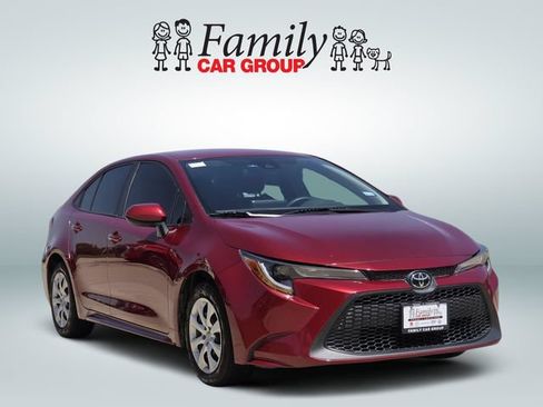 Used 2022 Toyota Corolla LE FWD image 2