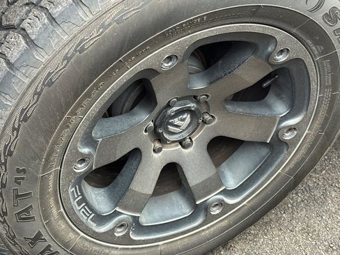 Used 2010 Chevrolet Silverado 1500 LT w/ Max Trailering Pack image 7