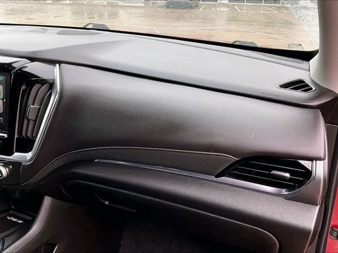 Used 2018 Chevrolet Traverse Premier w/ Driver Confidence II Package image 16