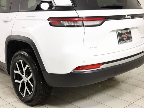 Used 2024 Jeep Grand Cherokee Limited w/ Trailer Tow Package image 48