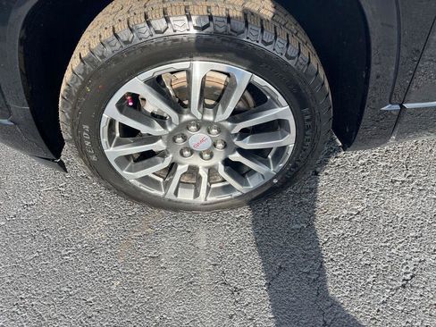 Used 2021 GMC Acadia Denali w/ Denali Ultimate Package image 40