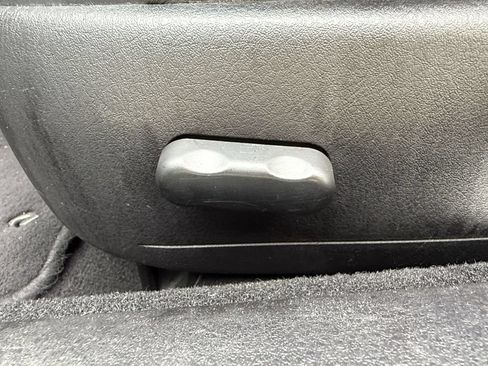 Used 2003 Ford Thunderbird RWD image 16