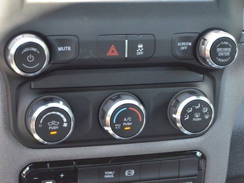 New 2024 RAM 3500 Tradesman w/ Chrome Appearance Group image 28