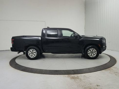 Used 2024 Nissan Frontier SV w/ SV Convenience Package RWD image 9