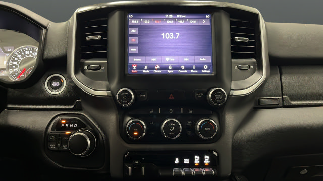 Used 2019 RAM 1500 Big Horn AWD/4WD image 11