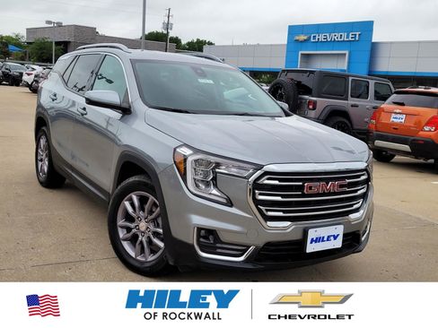 Used 2024 GMC Terrain SLT AWD/4WD image 1