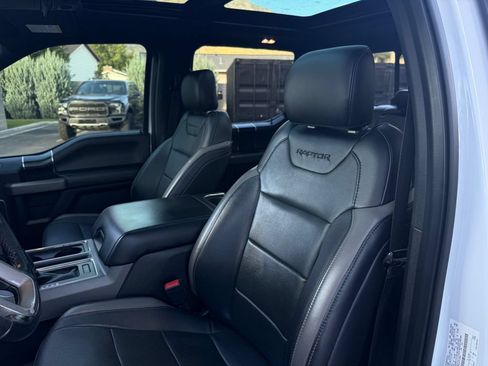 Used 2018 Ford F150 Raptor w/ Equipment Group 802A Luxury AWD/4WD image 22