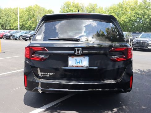 Used 2026 Honda Odyssey EX-L image 4